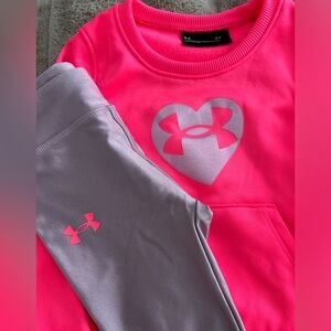 Theee cutest neon pink and purple Under Armour outfit!!